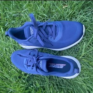 Sketchers blue sneakers